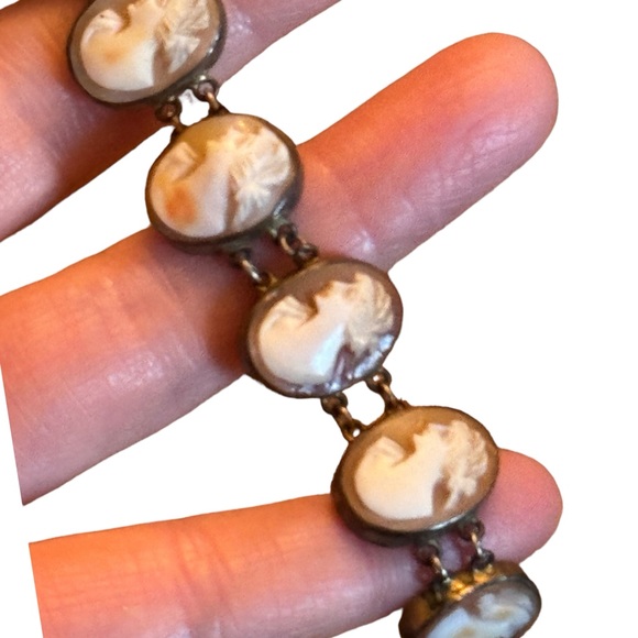 Antique art deco 1920s pinchbeck carved cameo link bracelet - Picture 3 of 7